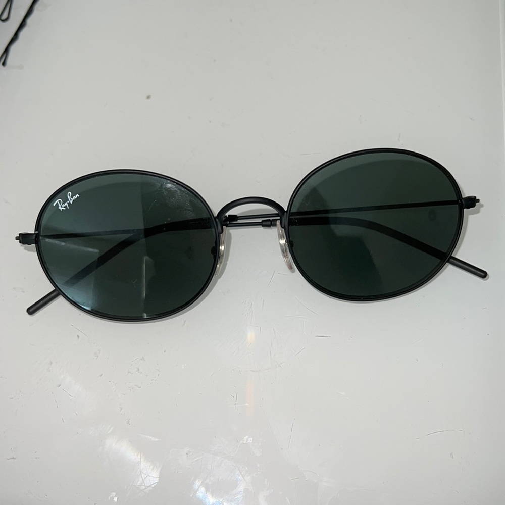 Authentic Raybans Only Used Twice With Box No Scr… - image 1
